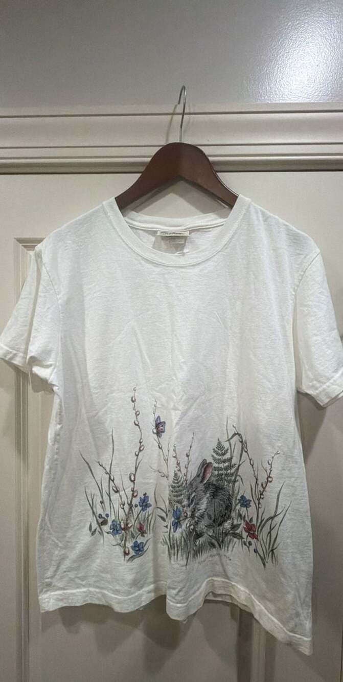 Northern Reflections Nature Rabbit Graphic T-Shirt Size L White